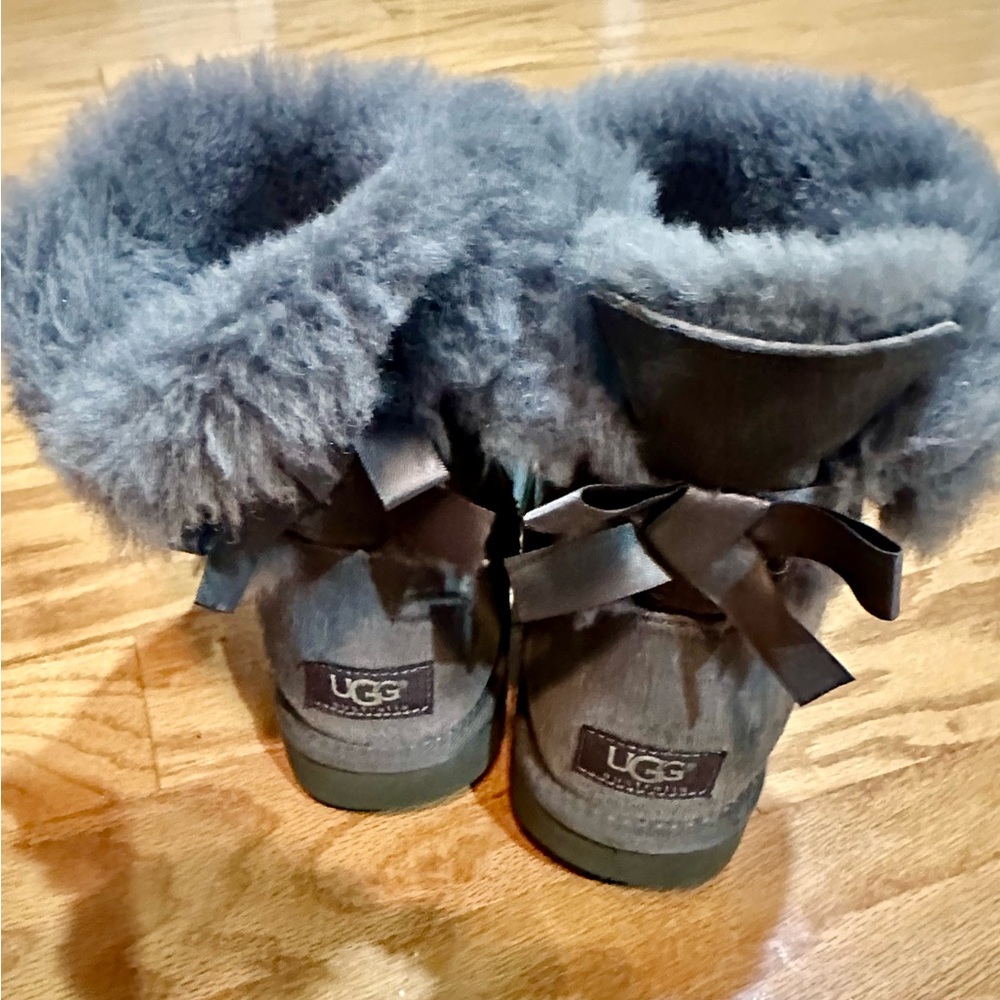UGG Australia 1016501 Grey US size 8 Mini Bailey Bow II Winter Boots Bows Comfy